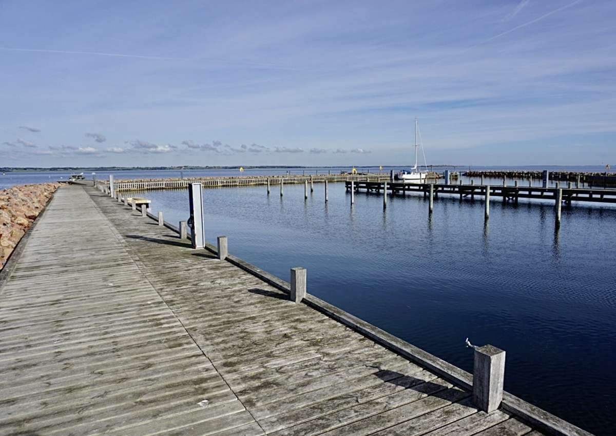 Avernakø (Bådehavn) - Jachthaven in de buurt van Avernakø By