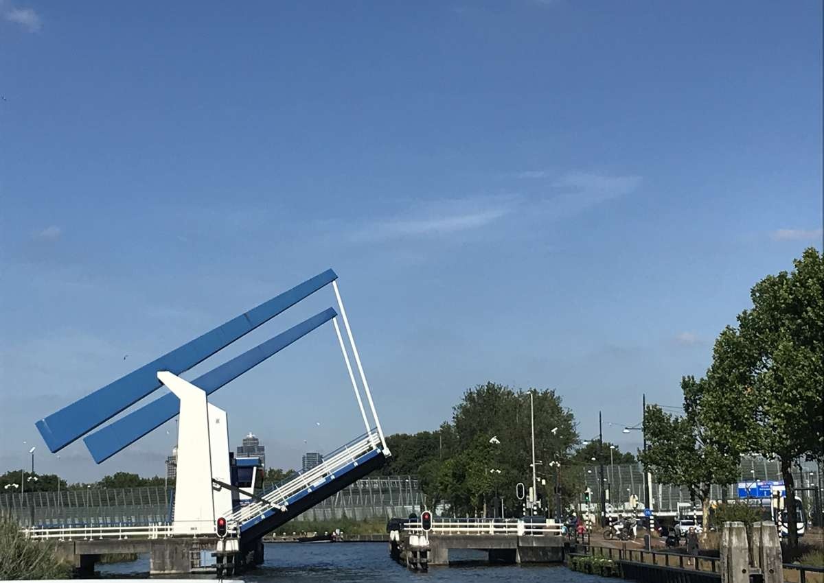Venserbrug - Brücke bei Diemen