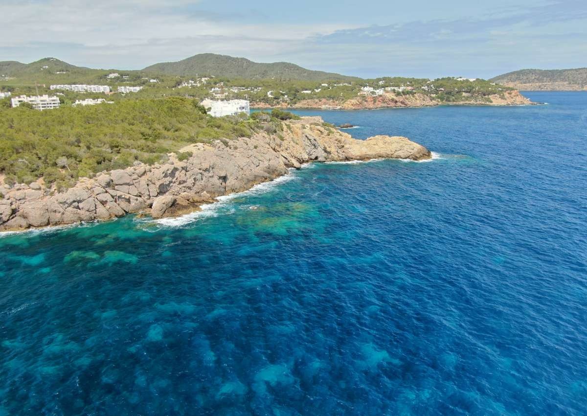 Ibiza - Cala Nova, Anchor - Anchor près de Cala Llenya