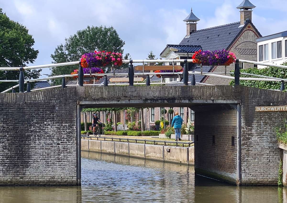 Burgwerderpijp, brug - Brücke bei Súdwest-Fryslân (Burgwerd)