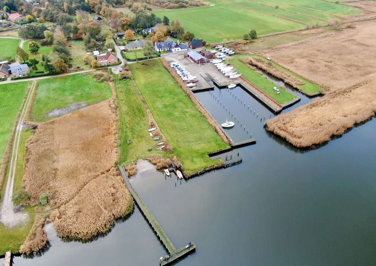Uggelhuse - Jachthaven in de buurt van Randers
