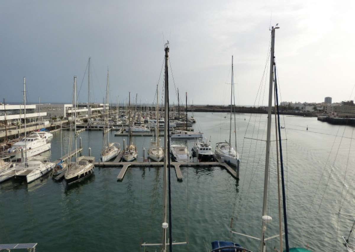 Marina Lanzarote - Jachthaven in de buurt van Arrecife (Puerto de Naos)