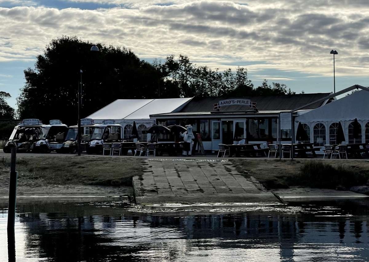 Årø - Jachthaven in de buurt van Løkke