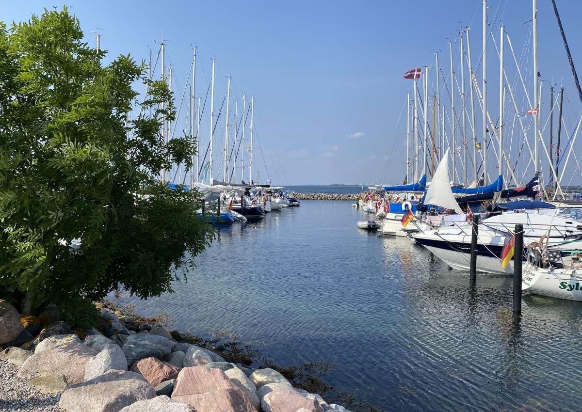 Omø - Jachthaven in de buurt van Kirkehavn