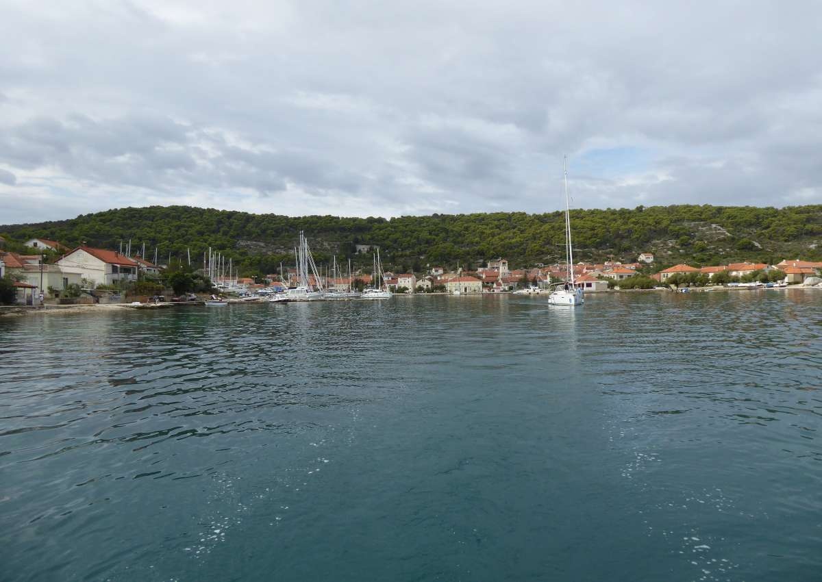 Marina Veli Iz - Hafen bei Grad Zadar