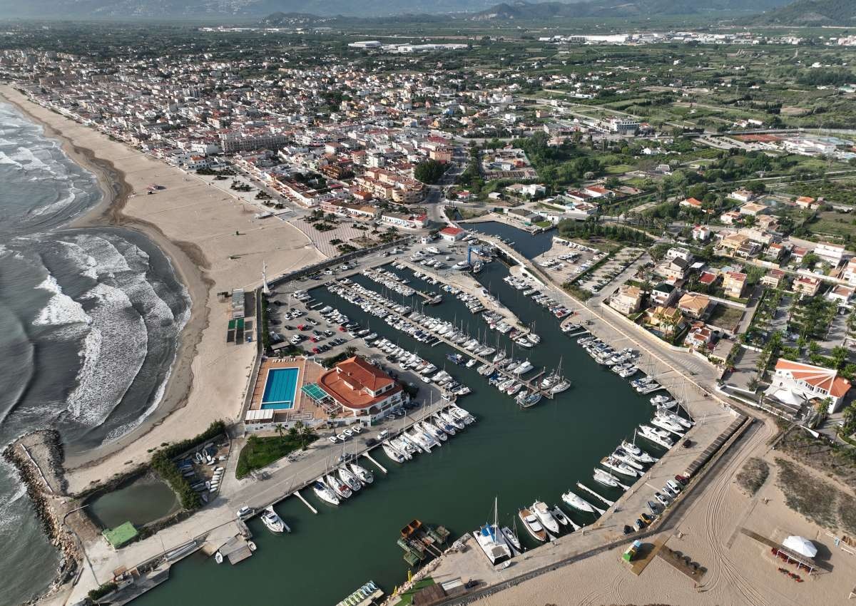 Puerto De Oliva - Hafen bei Oliva (Playa)