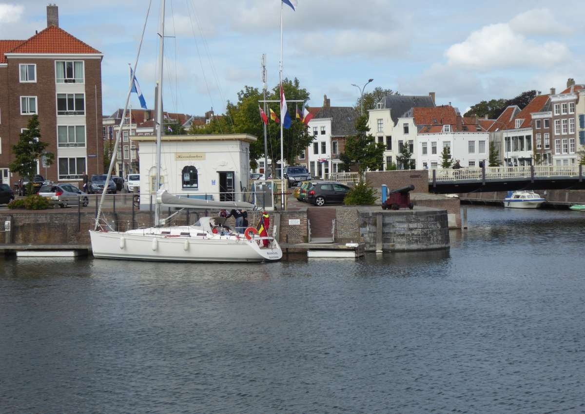 WV Arne - Jachthaven in de buurt van Middelburg