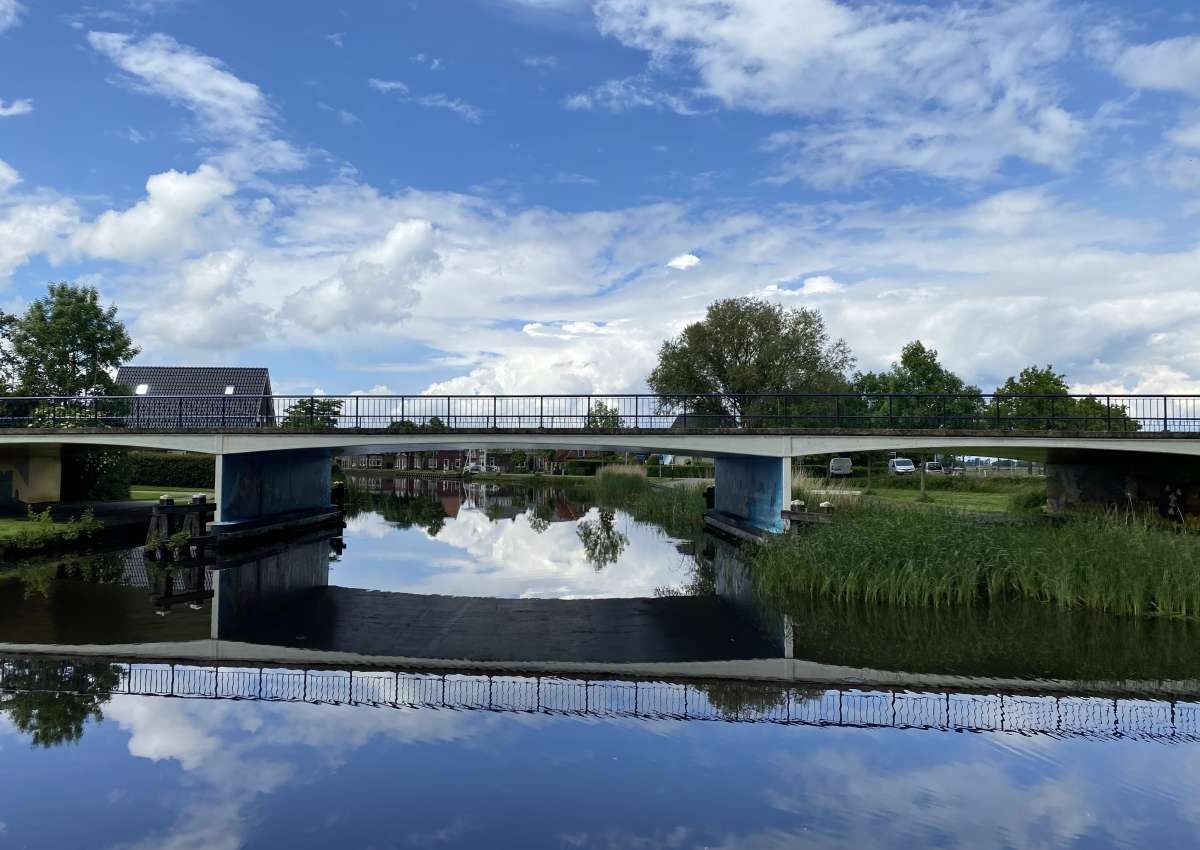 Oldeboorn, brug in de Beetsterdijk - Brücke bei Heerenveen (Aldeboarn)