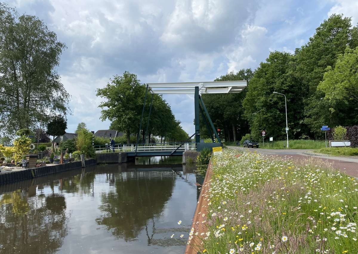 Klein Groningen, brug - Brücke bei Opsterland (Wijnjewoude)