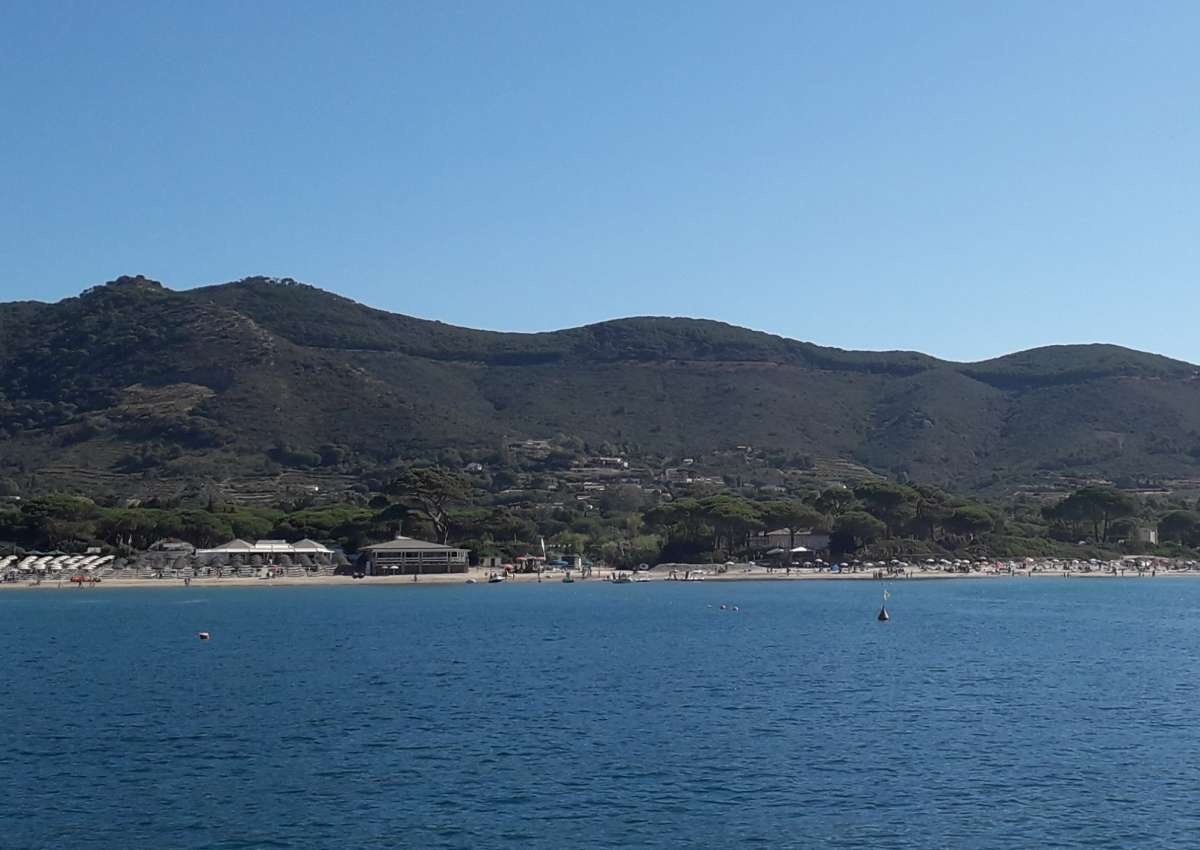 Lacona Beach - Anchor près de Capoliveri (Case Muti)