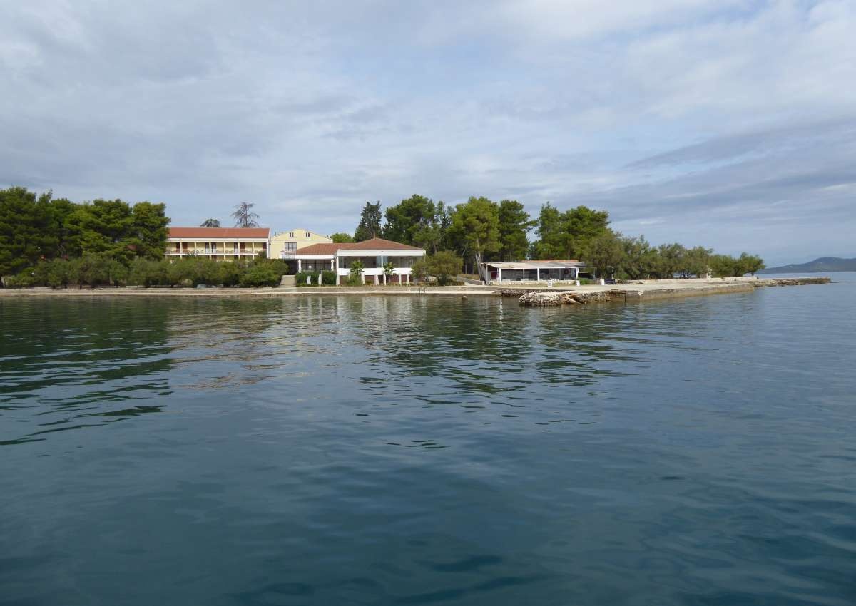 Marina Veli Iz - Jachthaven in de buurt van Grad Zadar
