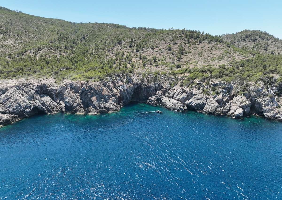 Cala Serra - Ibiza - Anchor près de Portinatx