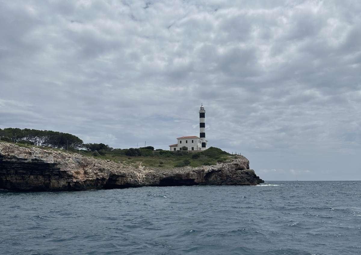 Mallorca - Punta ses Crestas - Leuchtturm bei Felanich (Portocolom)