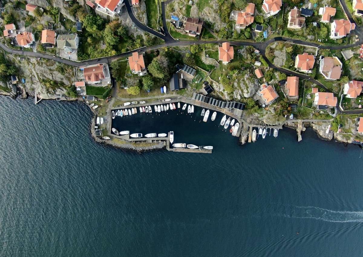 Kalven harbour - Marina near Björkö