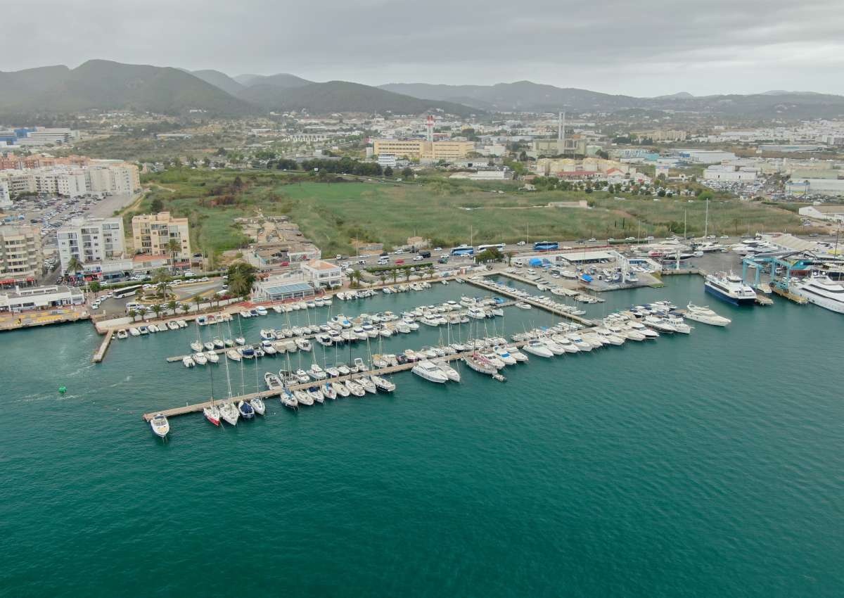 Club Real Nautico Ibiza - Jachthaven in de buurt van Ibiza