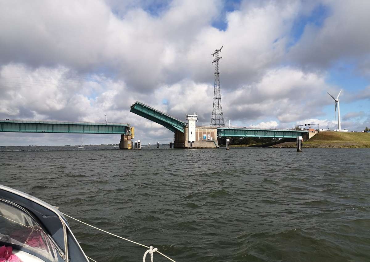 Haringvlietbrug Beweegbaar - Brücke bei Hoeksche Waard (Numansdorp)