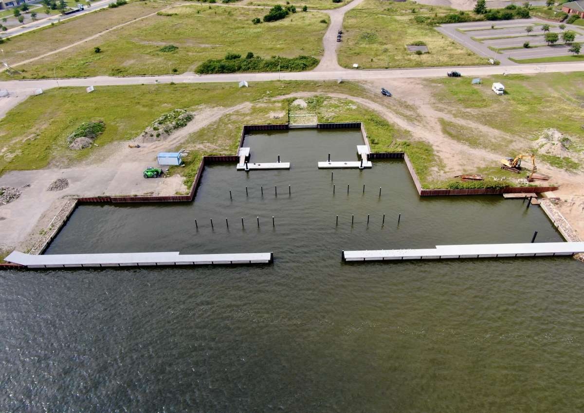Pionierhafen Schleswig auf der Freiheit - Marina près de Schleswig (Freiheit)