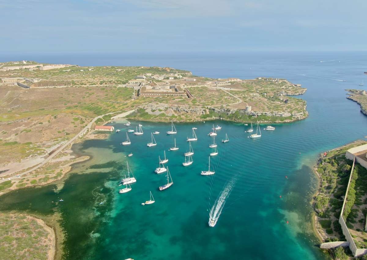 Menorca - Cala Teulera, Anchor - Anchor près de Maó