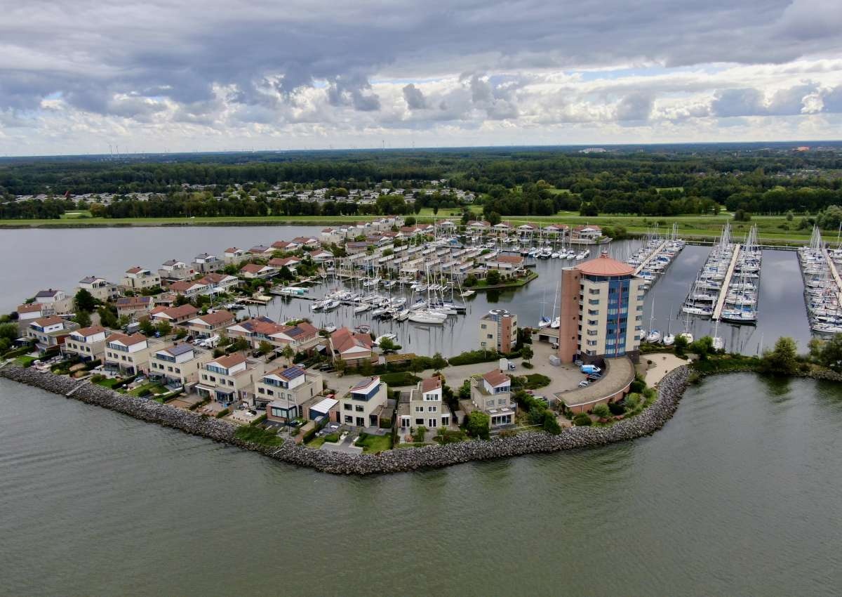 Deko Marina Lelystad - Jachthaven in de buurt van Lelystad