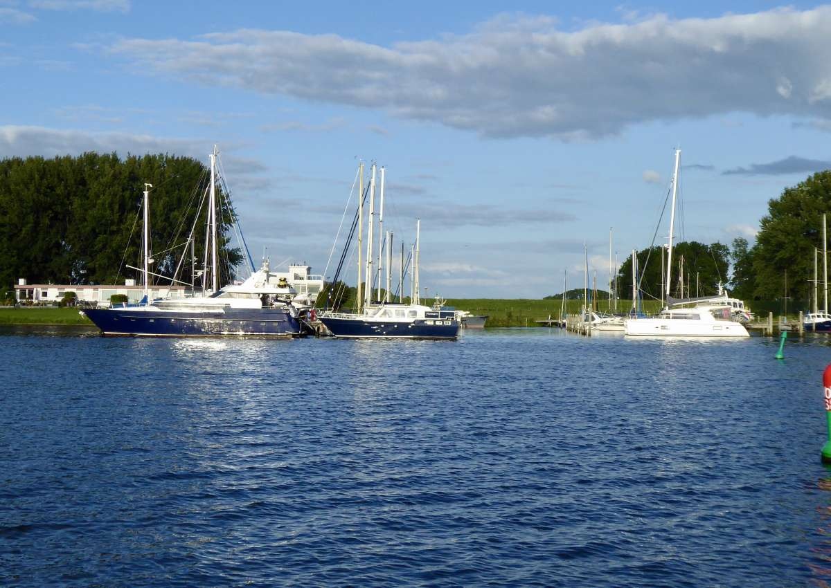 The marina Roggebot - Jachthaven in de buurt van Kampen