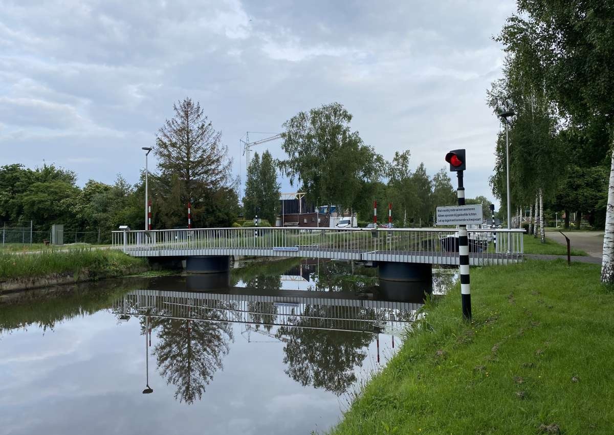 fiets-/voetgangersbrug (draaibrug) Donkerbroek - Brücke bei Ooststellingwerf (Donkerbroek)