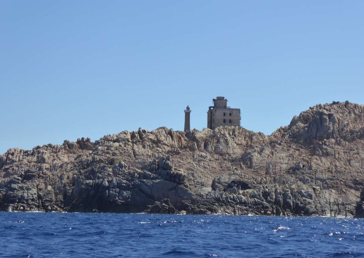 Lighthouse - Foto in de buurt van La Maddalena