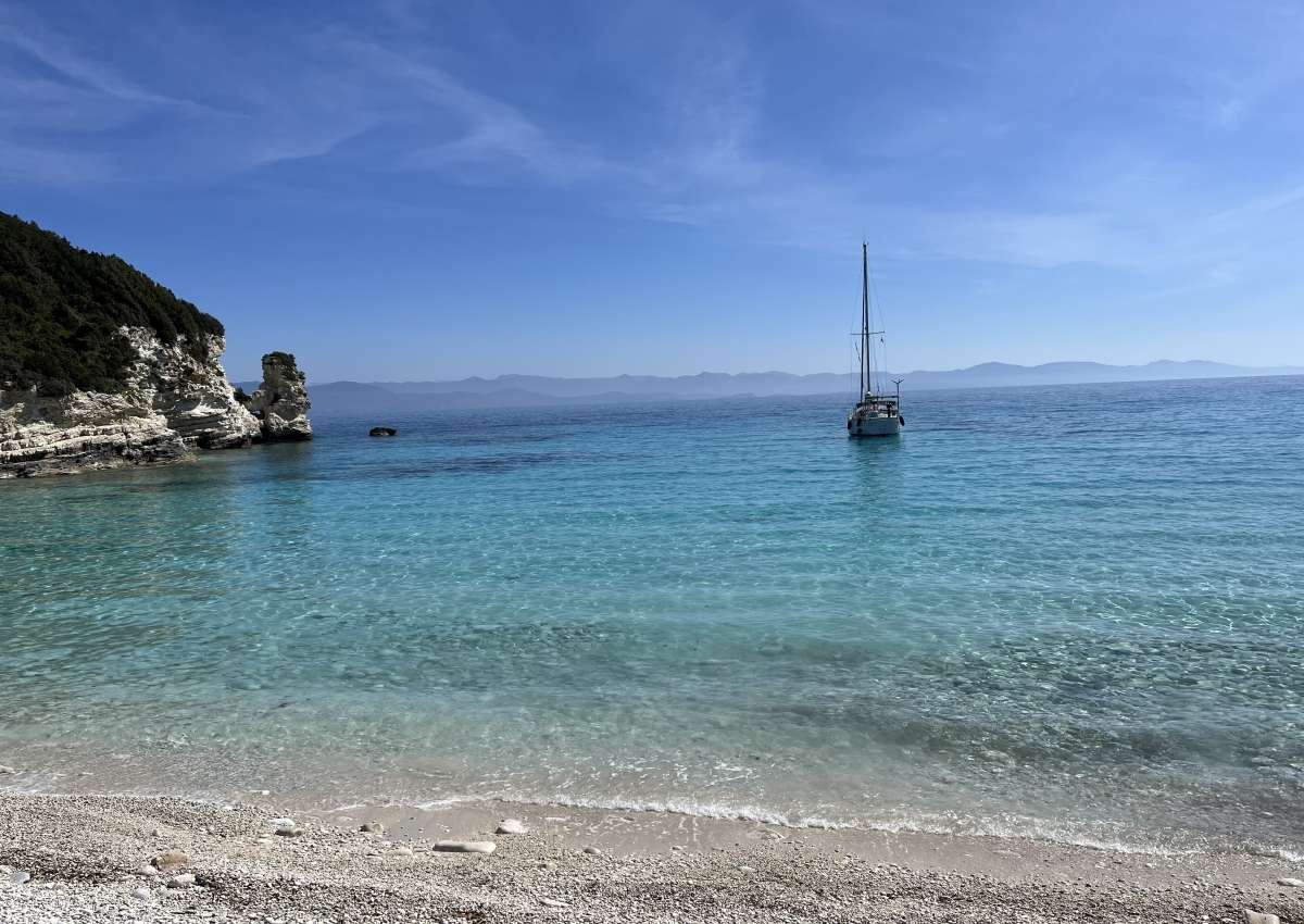 Mesovrika Beach - Anchor près de Antipaxos
