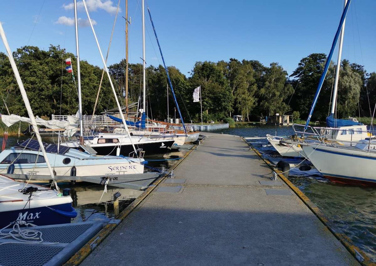 Naturhafen Rieth - Marina near Luckow