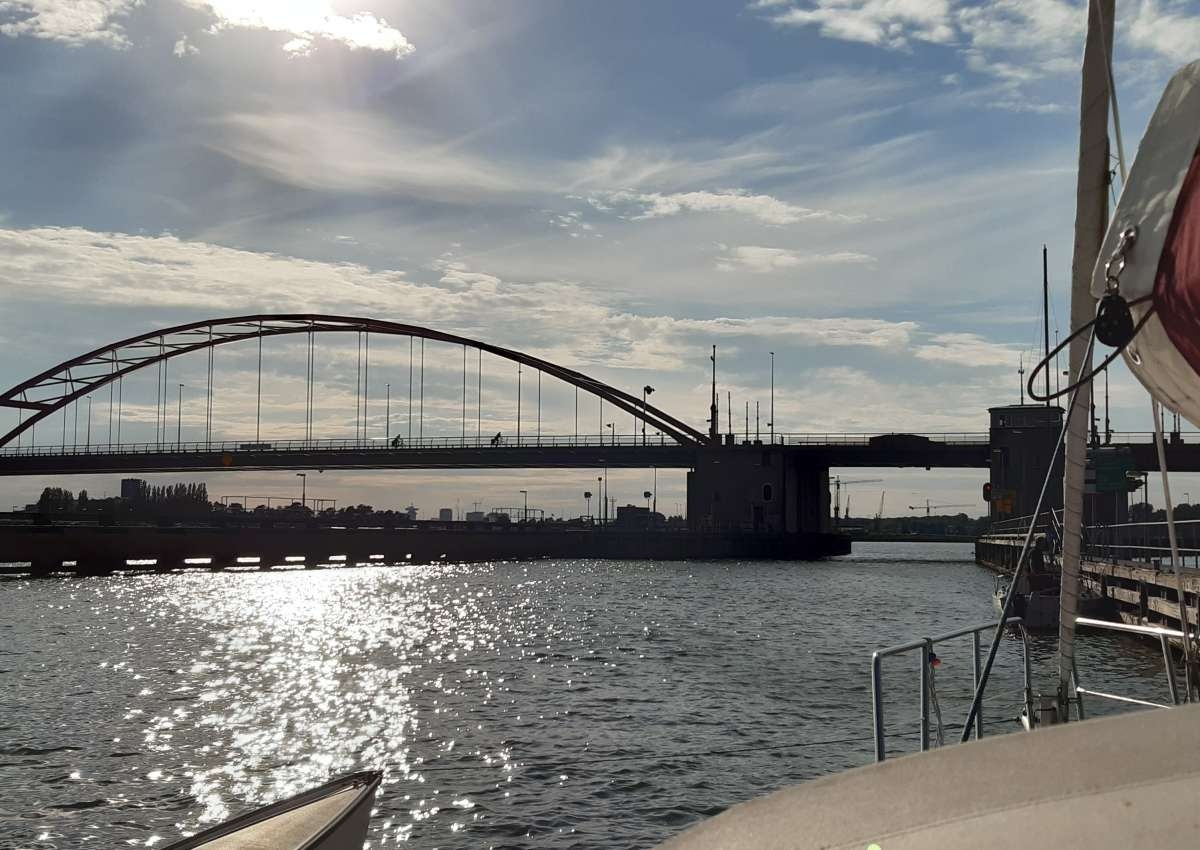 Schellingwouderbrug - Bridge in de buurt van Amsterdam