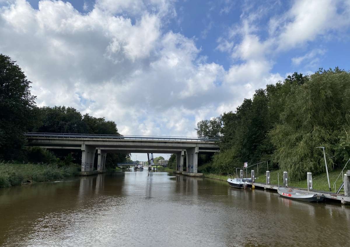 Emmeloord, brug in de A-6 - Brücke bei Noordoostpolder (Emmeloord)