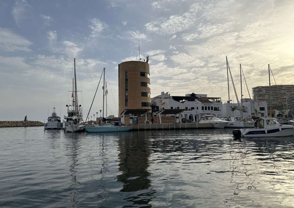Puerto Deportivo Aguadulce - Tankstelle bei Roquetas de Mar (Aguadulce)