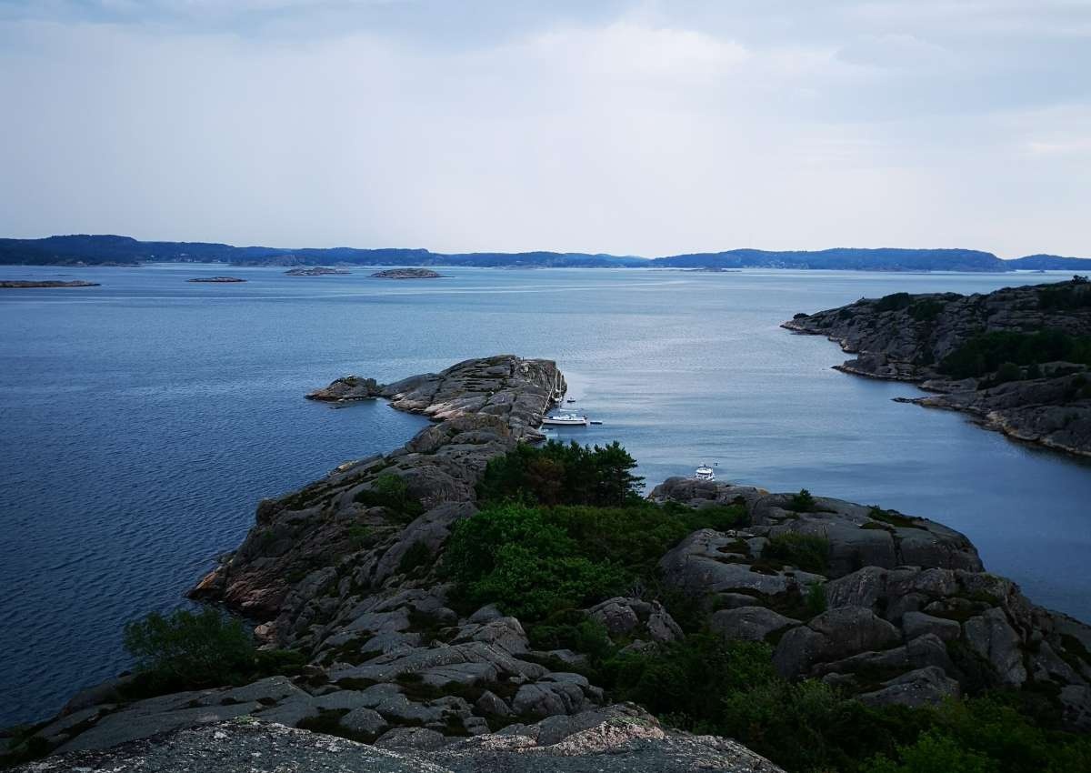 Stigfjorden - Hälsön, Naturhafen - Marina près de Holm