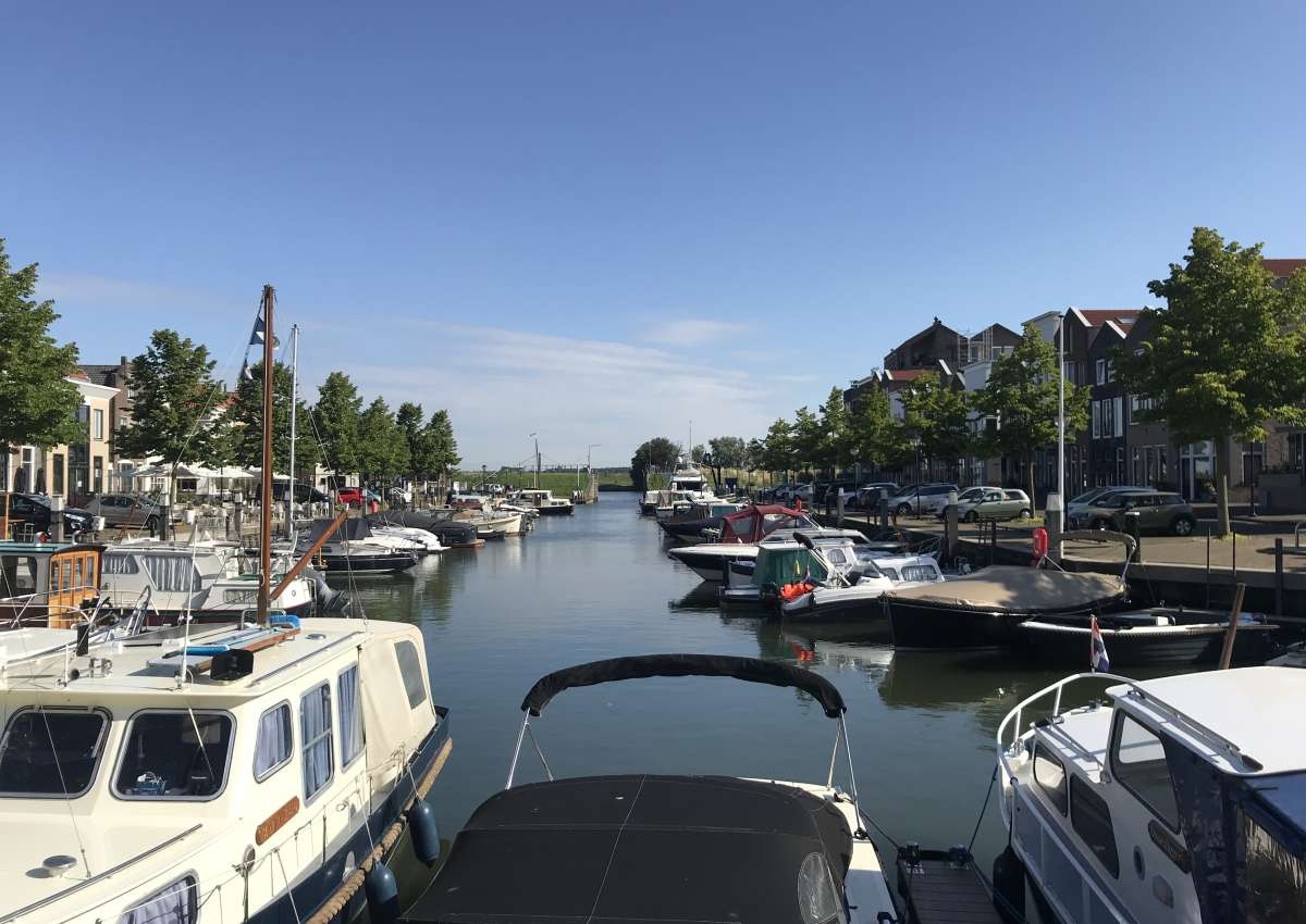 W.s.v. het Spui - Hafen bei Hoeksche Waard (Oud-Beijerland)