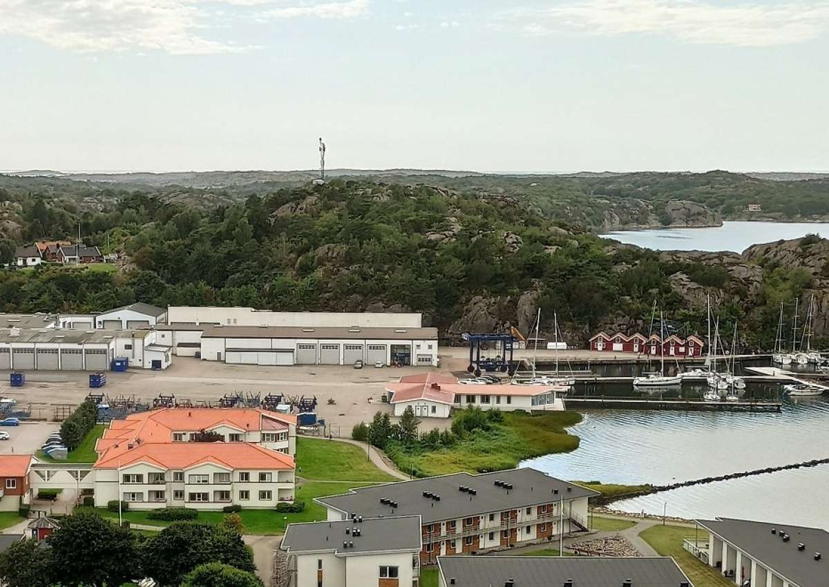 Ellös - Werft, Hallberg Rassy - Hafen bei Ellös (Grönevik)