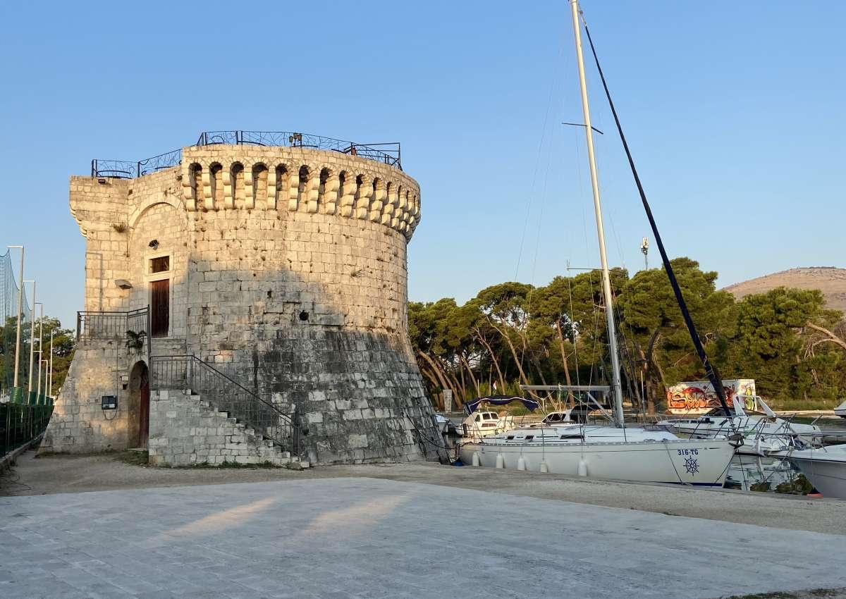 Trogir - Festungsanlage - Foto bei Trogir (Balan)