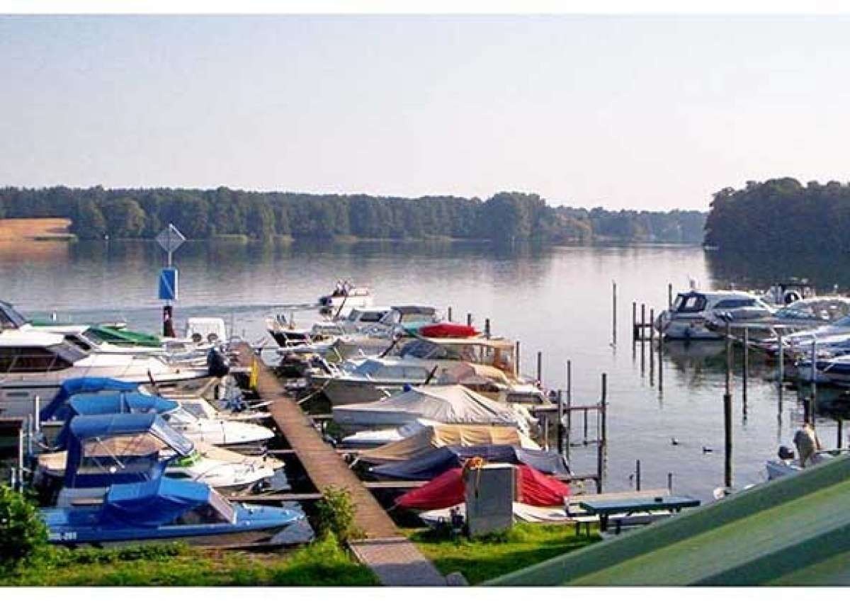 Bootshaus am Werlsee - Hafen bei Grünheide (Mark)