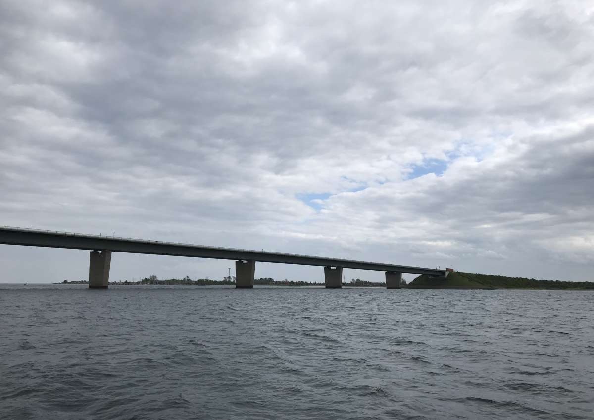 Fehmarnsundbrücke - Foto bei Großenbrode