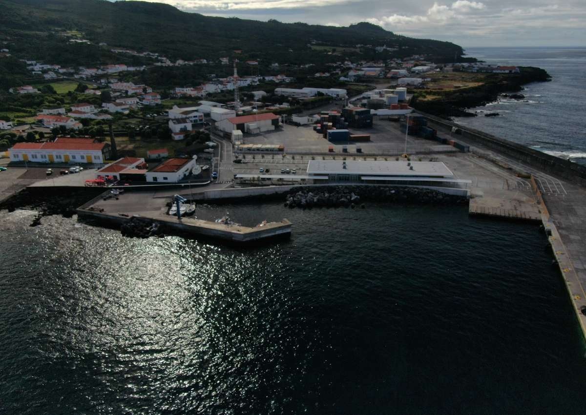 Caisson do Pico - Hafen bei São Roque do Pico