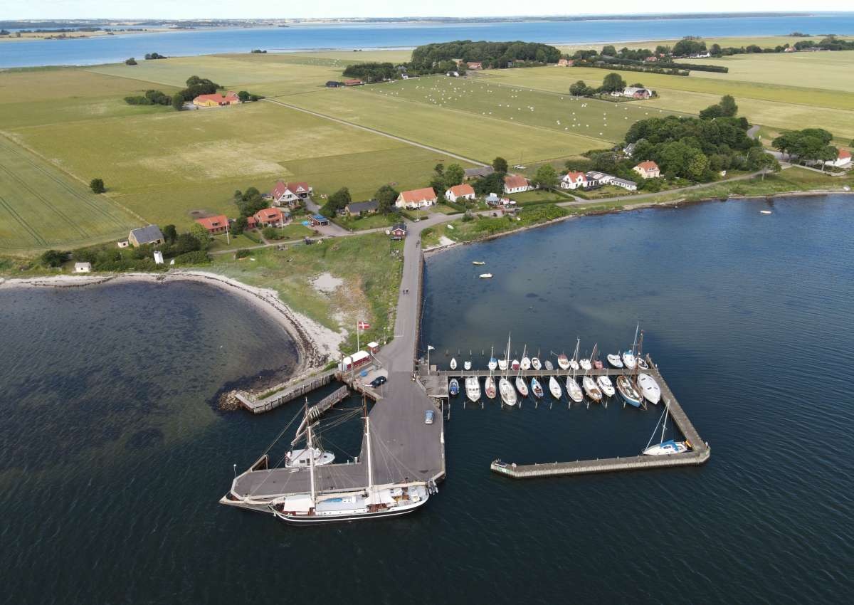 Hjarnø - Jachthaven in de buurt van Snaptun