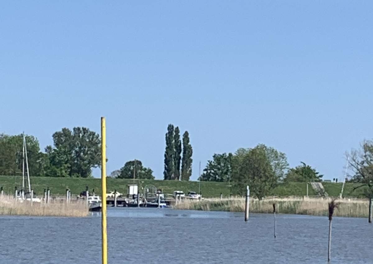 Wassersportverein Rechtenfleth - Hafen bei Hagen im Bremischen