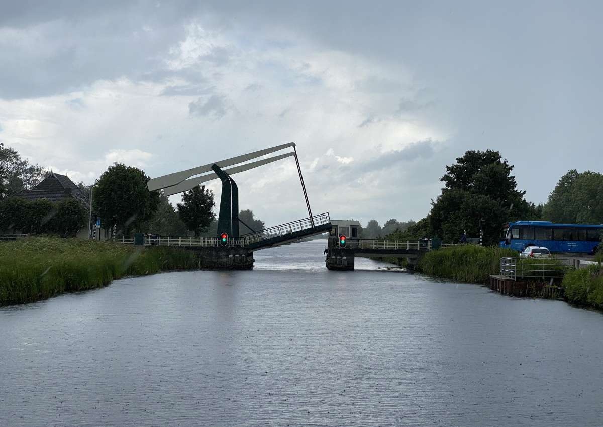 Rolbrege, brug in de Swynswei - Bridge près de Opsterland (Tijnje)