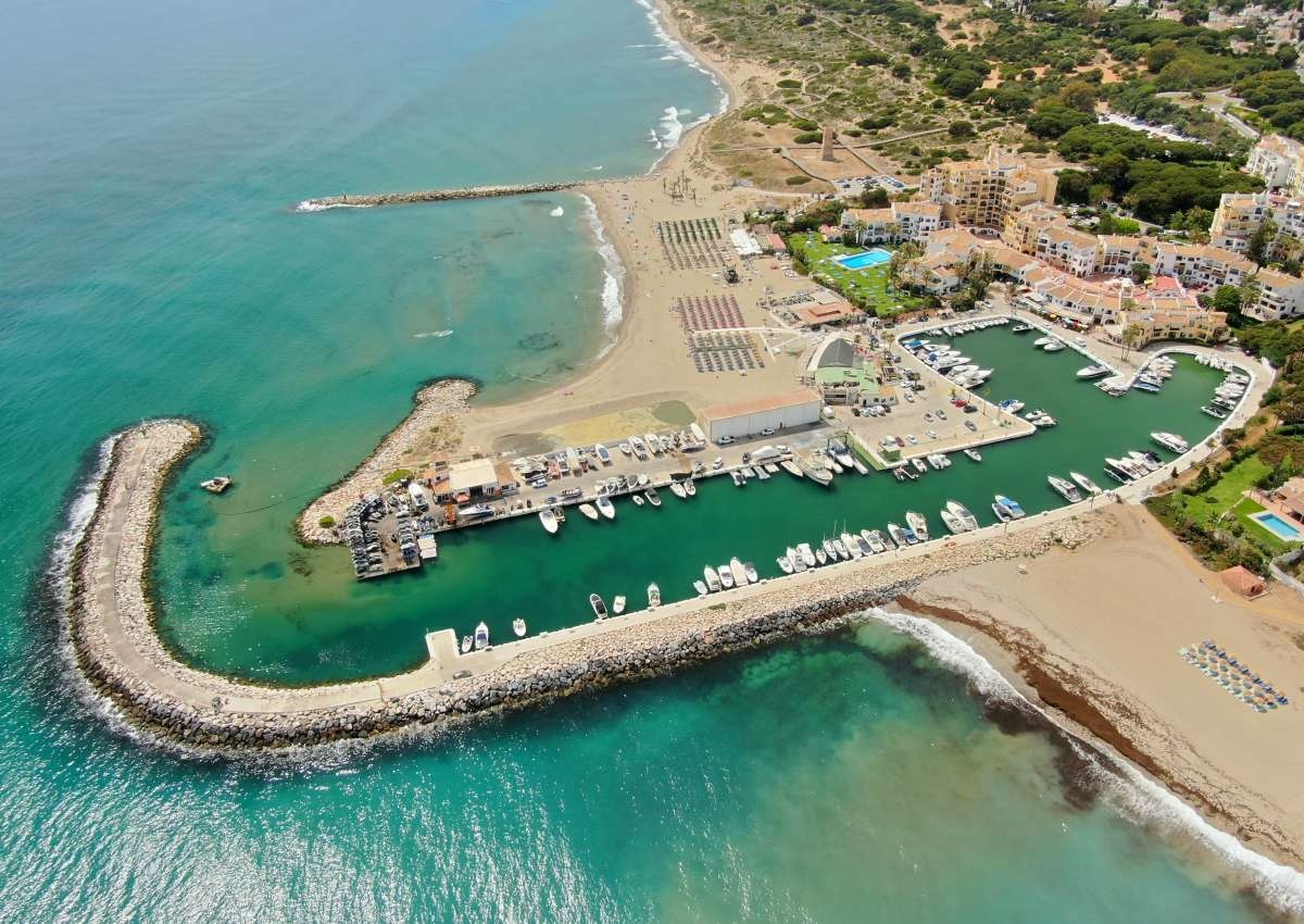 Puerto Deportivo de Cabopino - Jachthaven in de buurt van Marbella (Urbanización Marbesa)