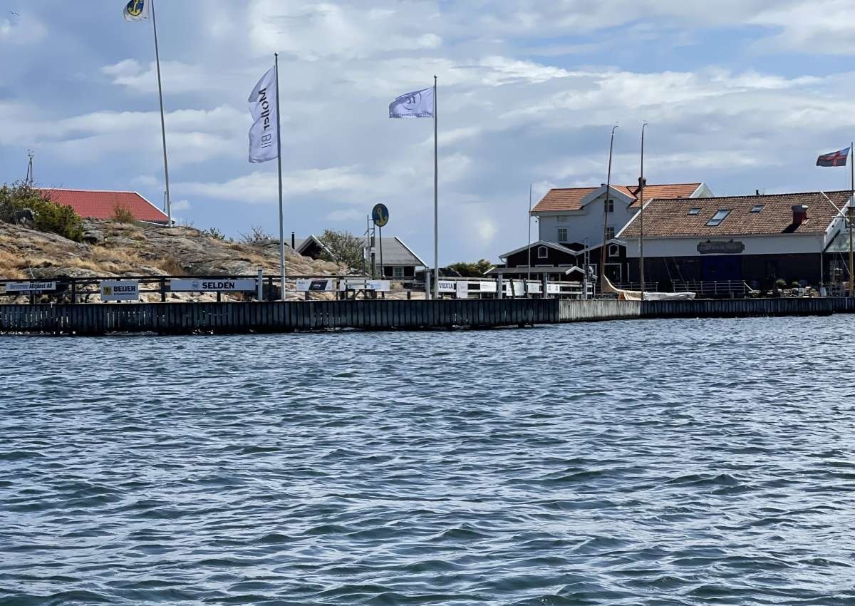 Framnäs - Hafen bei Björkö