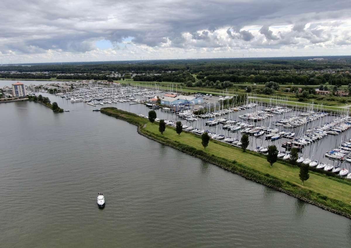 Watersportvereniging Lelystad - Jachthaven in de buurt van Lelystad