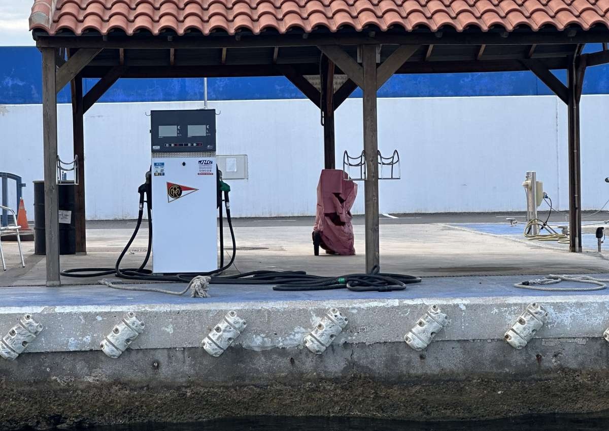 Club de Regatas fuel station  - Tankstelle bei Mazarrón (Puerto de Mazarrón)