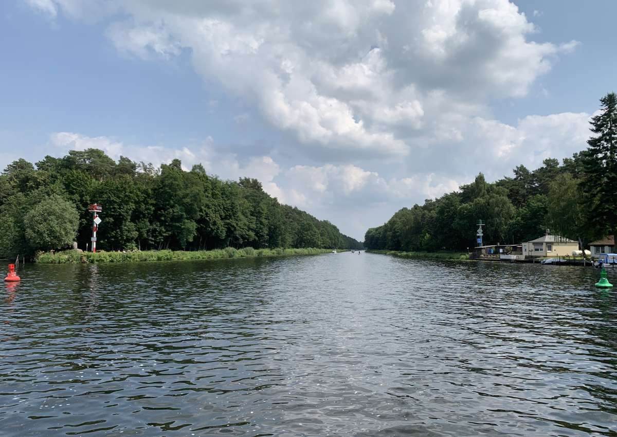 Oder-Spree-Kanal - Navinfo in de buurt van Berlin (Schmöckwitz)