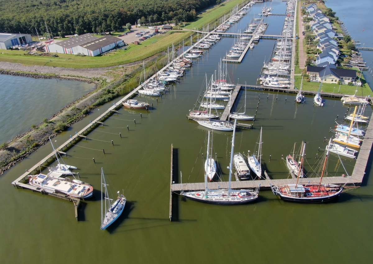 Marina Den Oever - Jachthaven in de buurt van Hollands Kroon (Wieringerwerf)