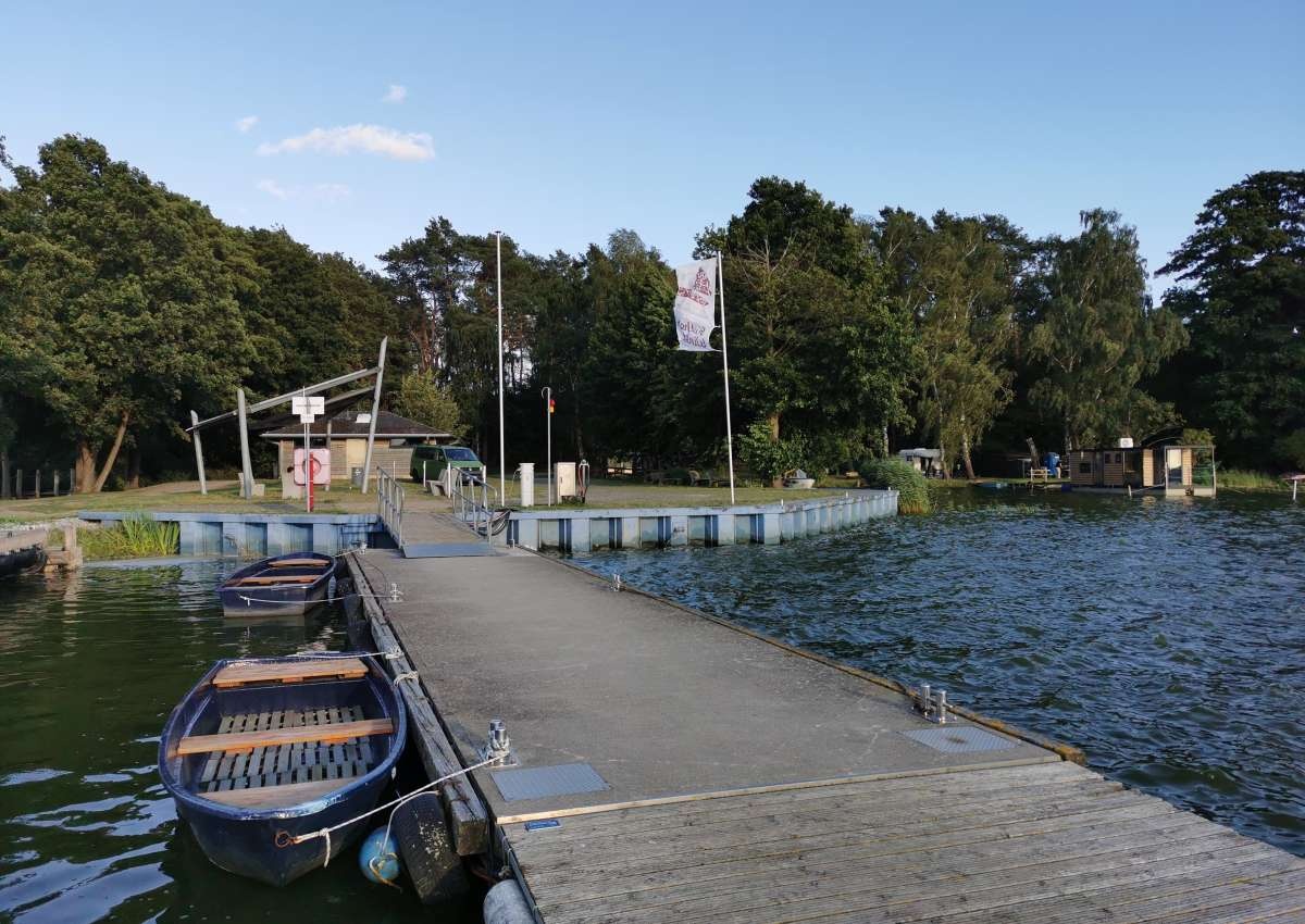 Naturhafen Rieth - Jachthaven in de buurt van Luckow