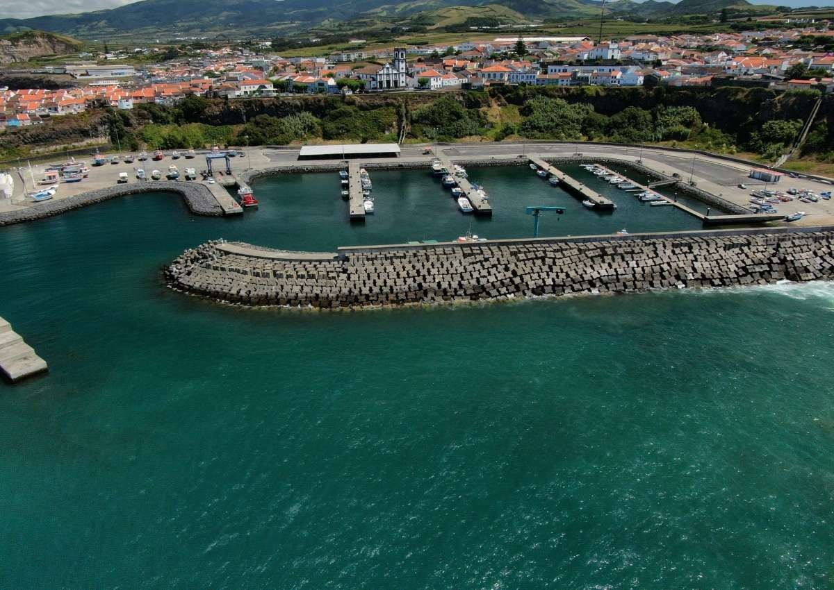 Rabo de Peixe - Hafen bei Ribeira Grande