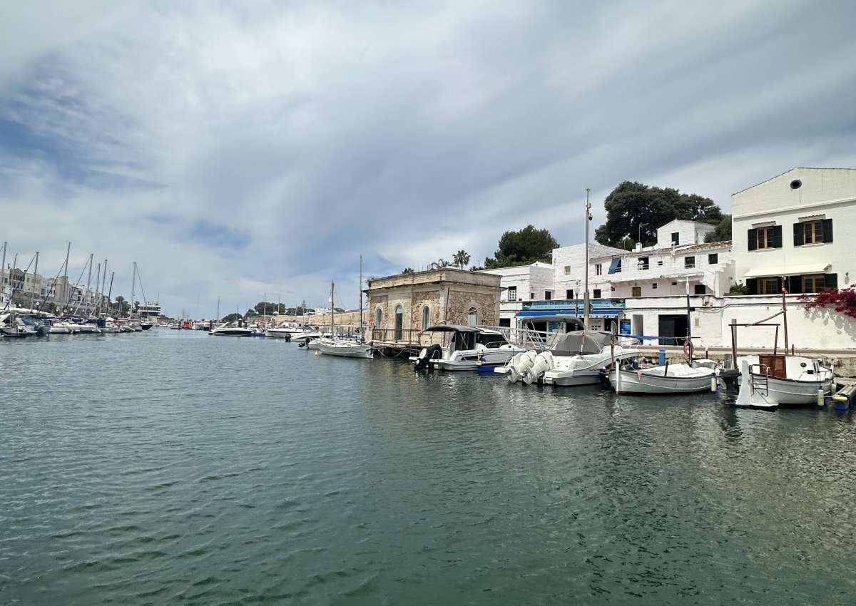 Menorca - Ciutadella - PortsIB - Marina près de Ciutadella